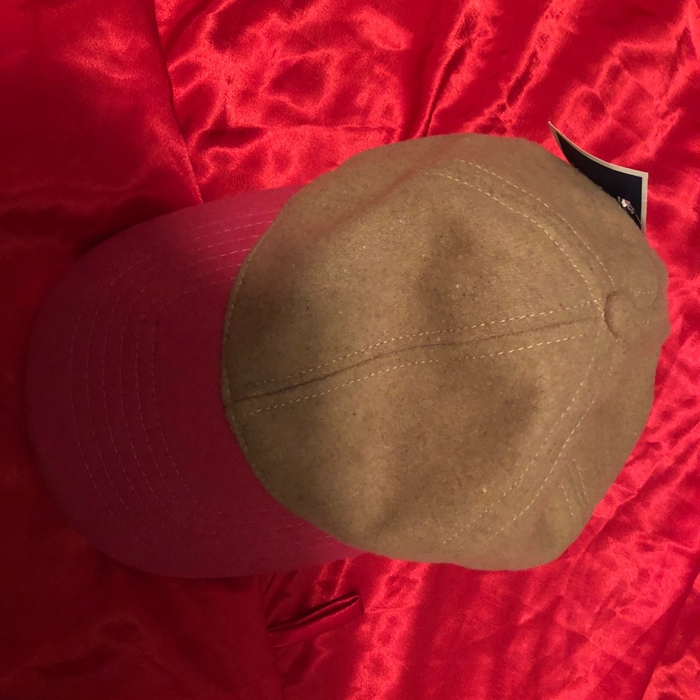 Baseball cap - Picture 2 of 2